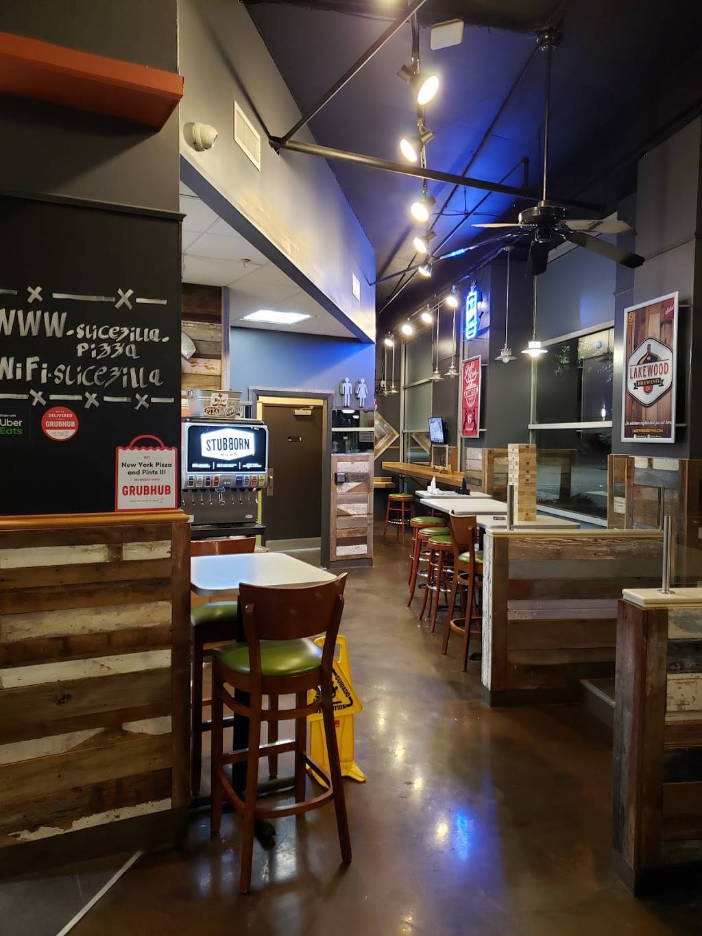 New York Pizza & Pints III | restaurant | 5026 Addison Cir, Addison, TX 75001, USA | 4693720217 OR +1 469-372-0217