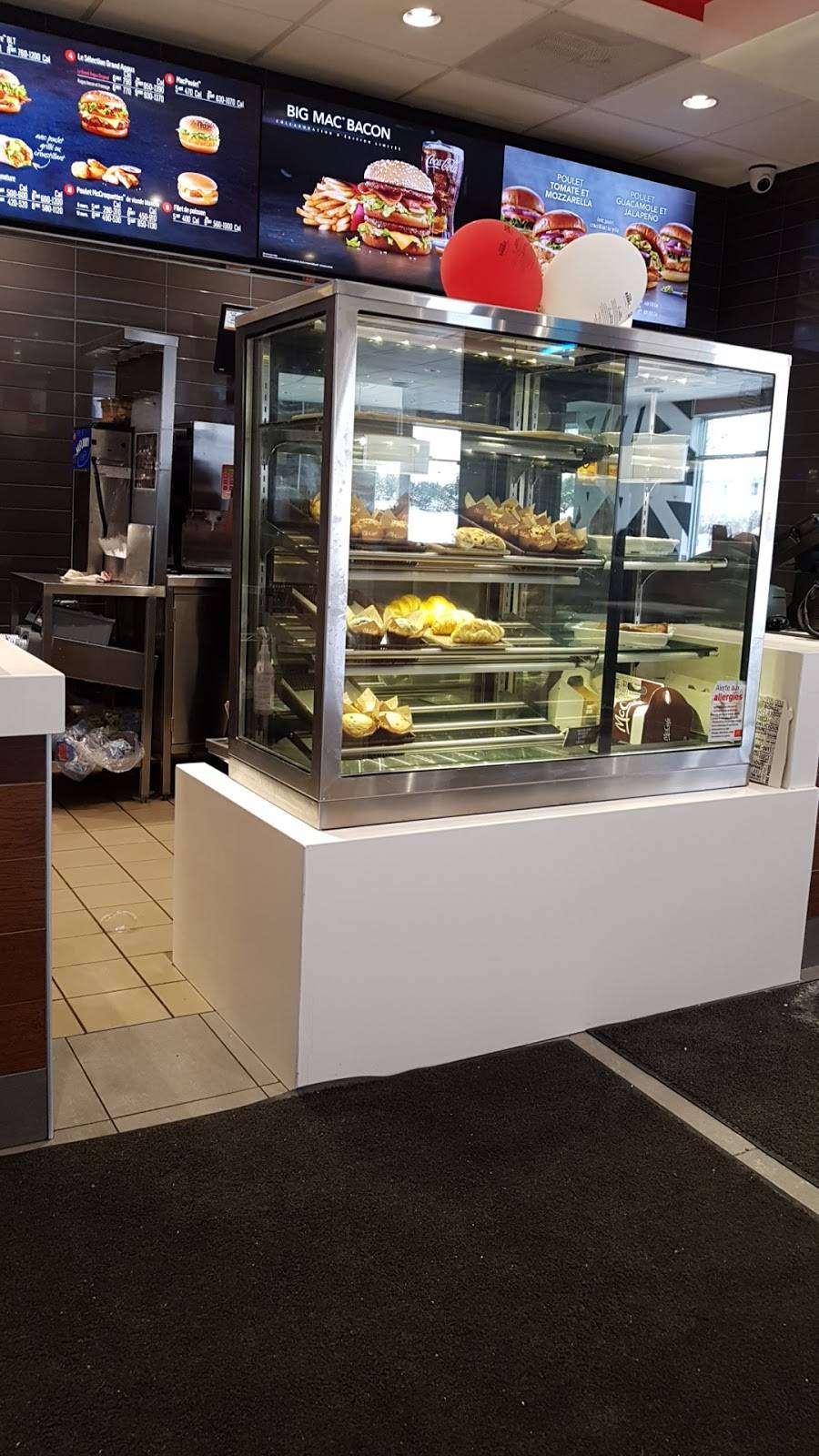 McDonalds | cafe | 695 Rue Davidson O, Gatineau, QC J8R 2T1, Canada | 8196690838 OR +1 819-669-0838