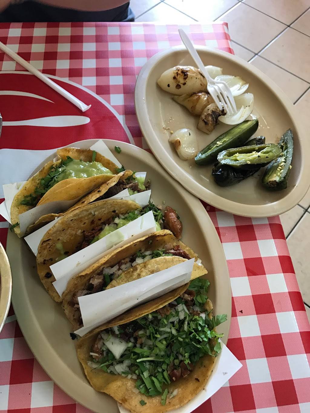 LA PASADITA | restaurant | Calle Benito Juárez 2da, Zona Centro, 22000 Tijuana, B.C., Mexico | 016646851993 OR +52 664 685 1993