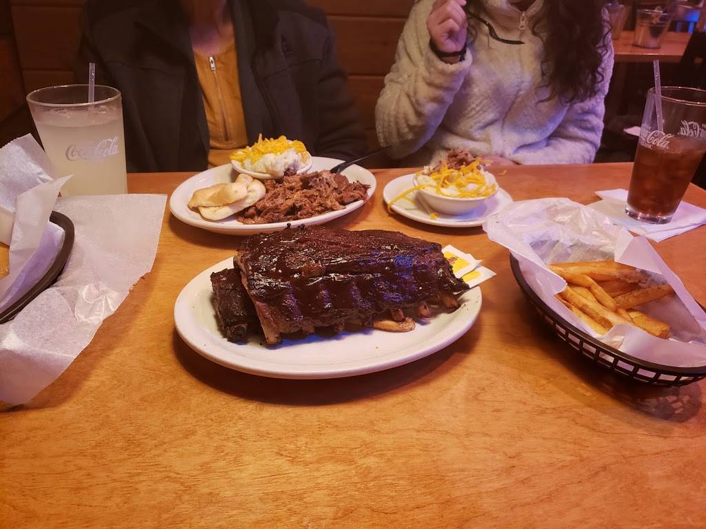 Texas Roadhouse | restaurant | 12 Mall Street, Springfield, MA 01128, USA | 4137828100 OR +1 413-782-8100
