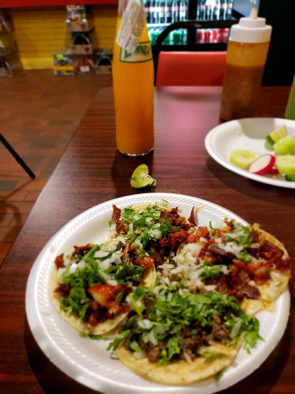 Taqueria El Fogon | restaurant | 1555 S Bluffview Dr, Wichita, KS 67218, USA | 3166810969 OR +1 316-681-0969