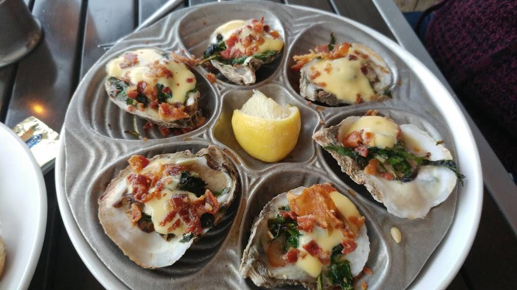 Elijahs | restaurant | 2 Ann St, Wilmington, NC 28401, USA | 9103431448 OR +1 910-343-1448