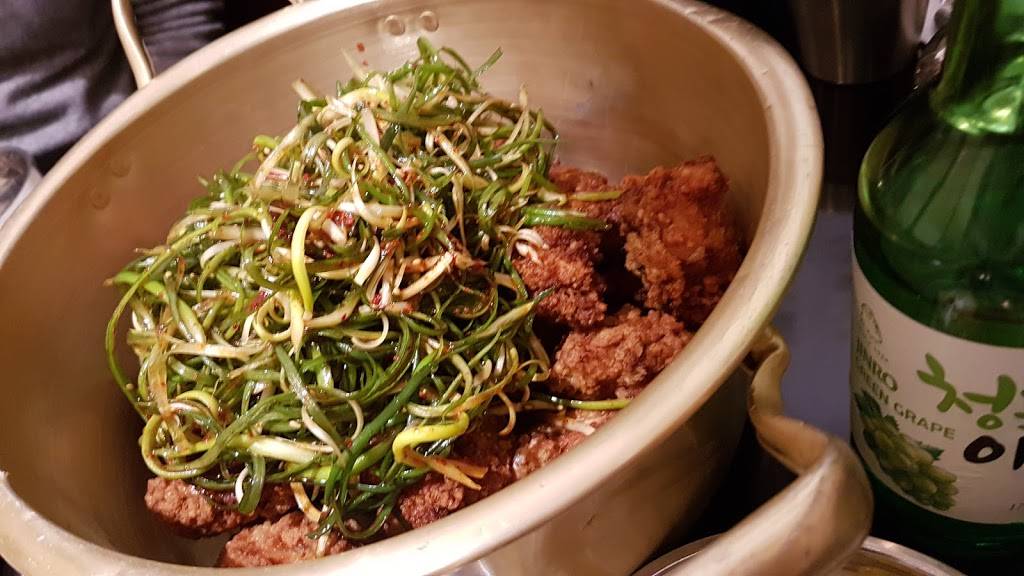 Sikgaek Korean Noodle | restaurant | 800 Dundas St E, Mississauga, ON L4Y 2B6, Canada | 4168051452 OR +1 416-805-1452