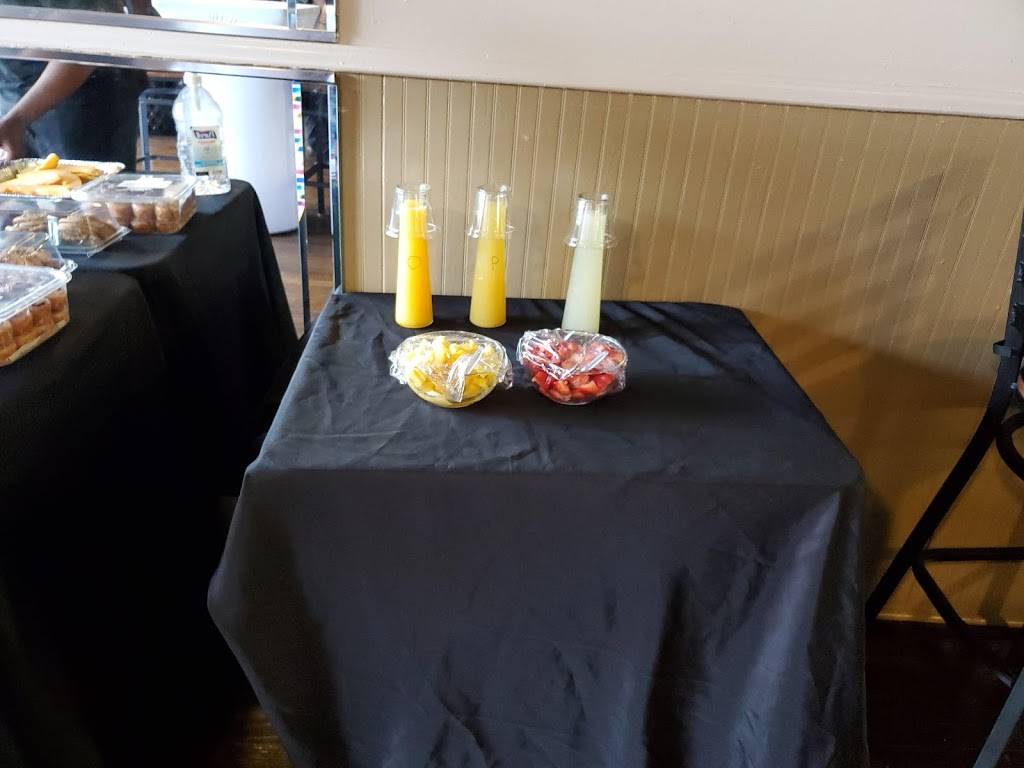 Charmz Kitchen | restaurant | 4838 183rd St, Country Club Hills, IL 60478, USA | 7737329960 OR +1 773-732-9960