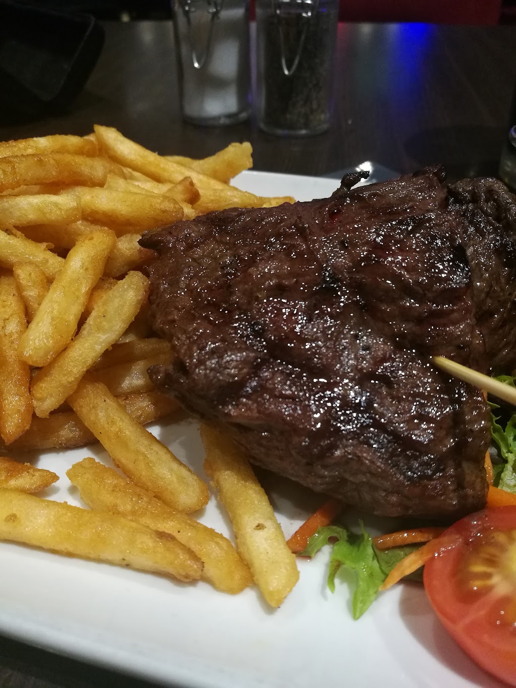 Champions Sports Bar | restaurant | 1201 NW Le Jeune Rd, Miami, FL 33126, USA | 3056495000 OR +1 305-649-5000