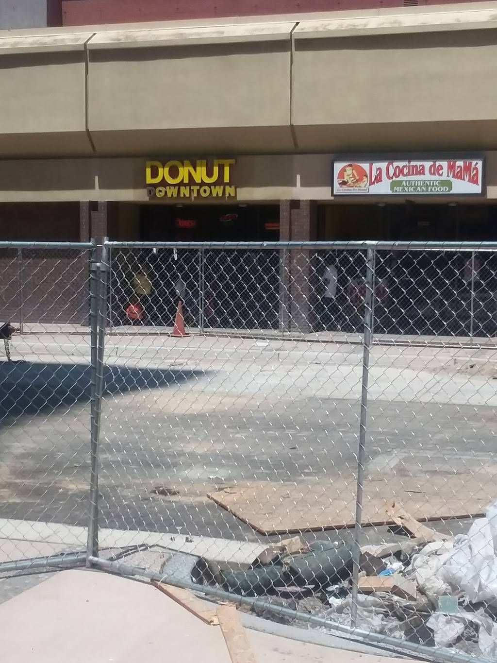 Downtown Donut | restaurant | 2013 Mariposa Mall, Fresno, CA 93721, USA | 5592819011 OR +1 559-281-9011