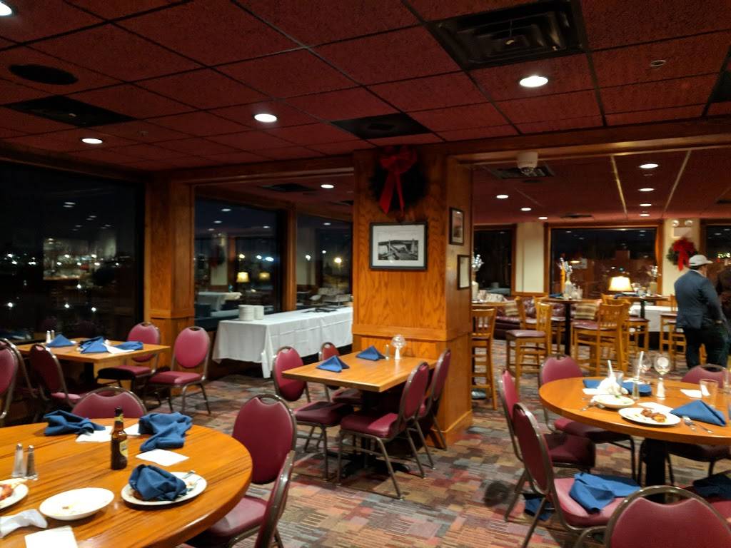 Dukes Riverside Bar & Grille | restaurant | 313 S Front St, Wormleysburg, PA 17043, USA | 7177371313 OR +1 717-737-1313