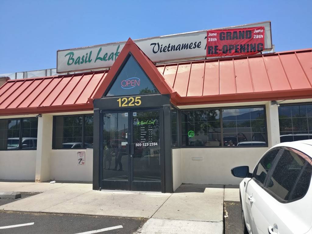 Basil Leaf Vietnamese Restaurant | restaurant | 1225 Eubank Blvd NE, Albuquerque, NM 87112, USA | 5053232594 OR +1 505-323-2594