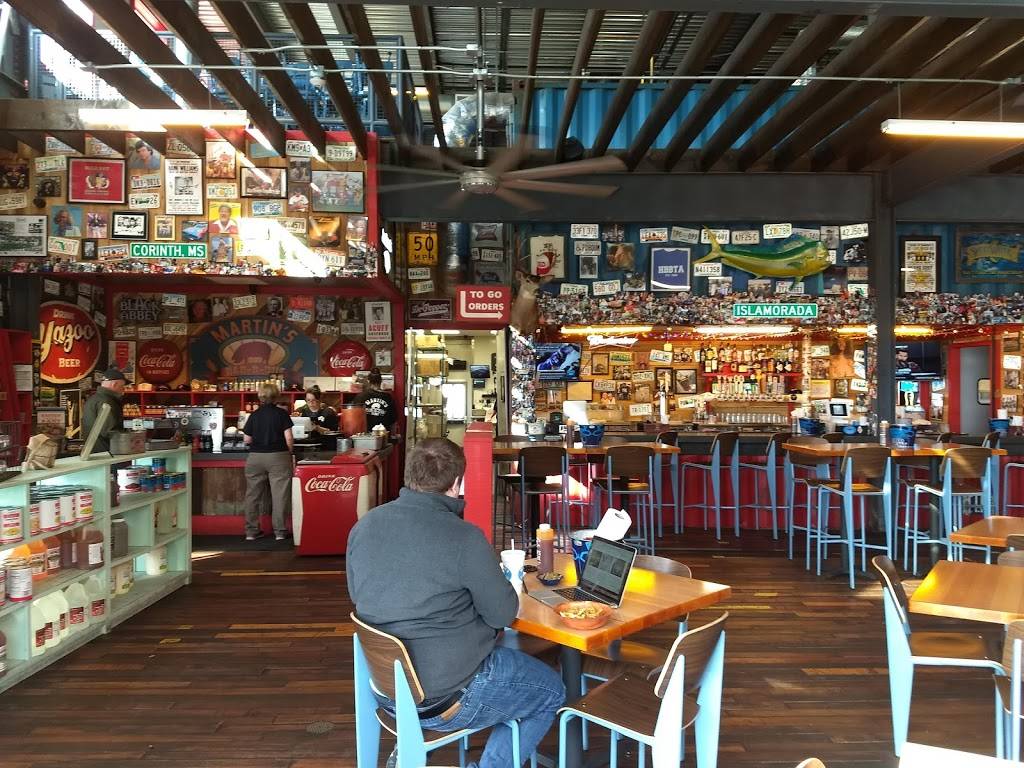 Martins Bar-B-Que Joint | restaurant | 2076 Wall St, Spring Hill, TN 37174, USA | 9314868320 OR +1 931-486-8320