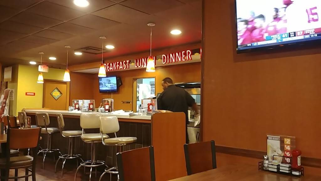 Dennys | restaurant | 1301 W Brandon Blvd, Brandon, FL 33511, USA | 8136851176 OR +1 813-685-1176