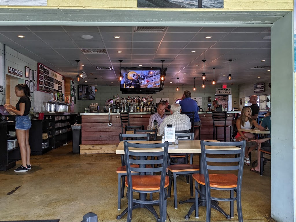 Macks Barge | restaurant | 4300 Colley Ave, Norfolk, VA 23508, USA | 7575782103 OR +1 757-578-2103