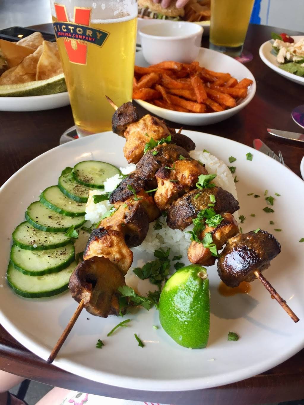 Victory Brewing Company Kennett Square | restaurant | 650 W Cypress St, Kennett Square, PA 19348, USA | 4847301870 OR +1 484-730-1870