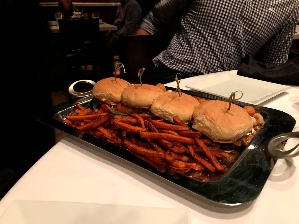 Vintage Kitchen | restaurant | 999, Dominion Tower, Waterside Dr, Norfolk, VA 23510, USA | 7576253370 OR +1 757-625-3370