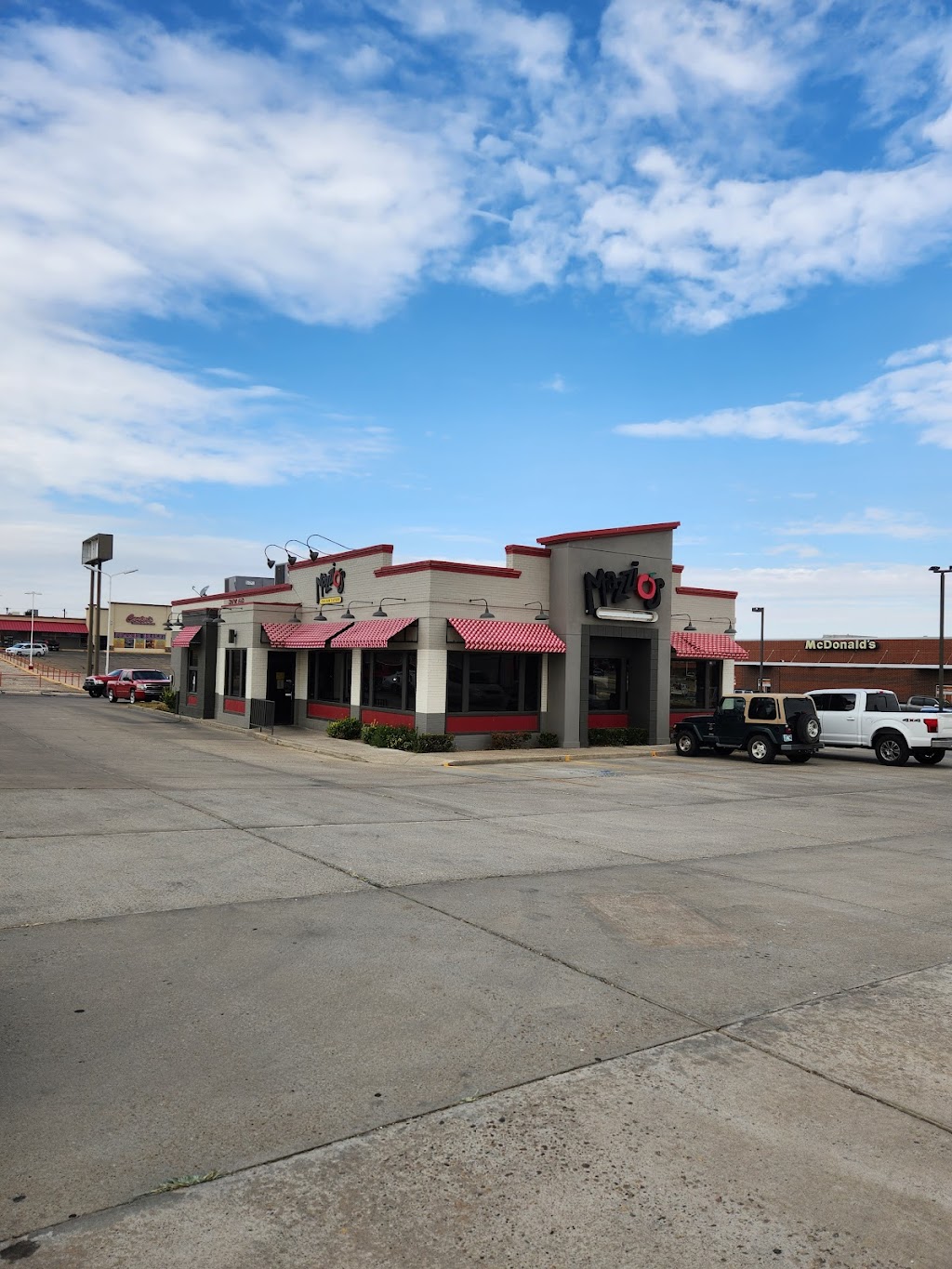 Mazzios Italian Eatery | meal delivery | 1902 US-64, Guymon, OK 73942, USA | 5803388888 OR +1 580-338-8888