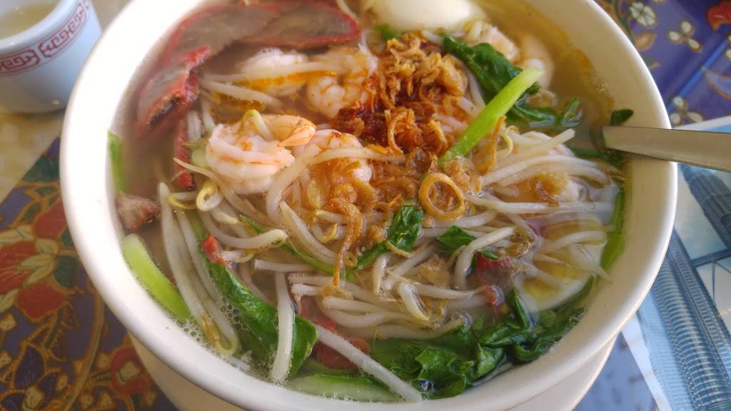 Jennys Kuali | restaurant | 102 E 4th St, Bethlehem, PA 18015, USA | 6107588088 OR +1 610-758-8088