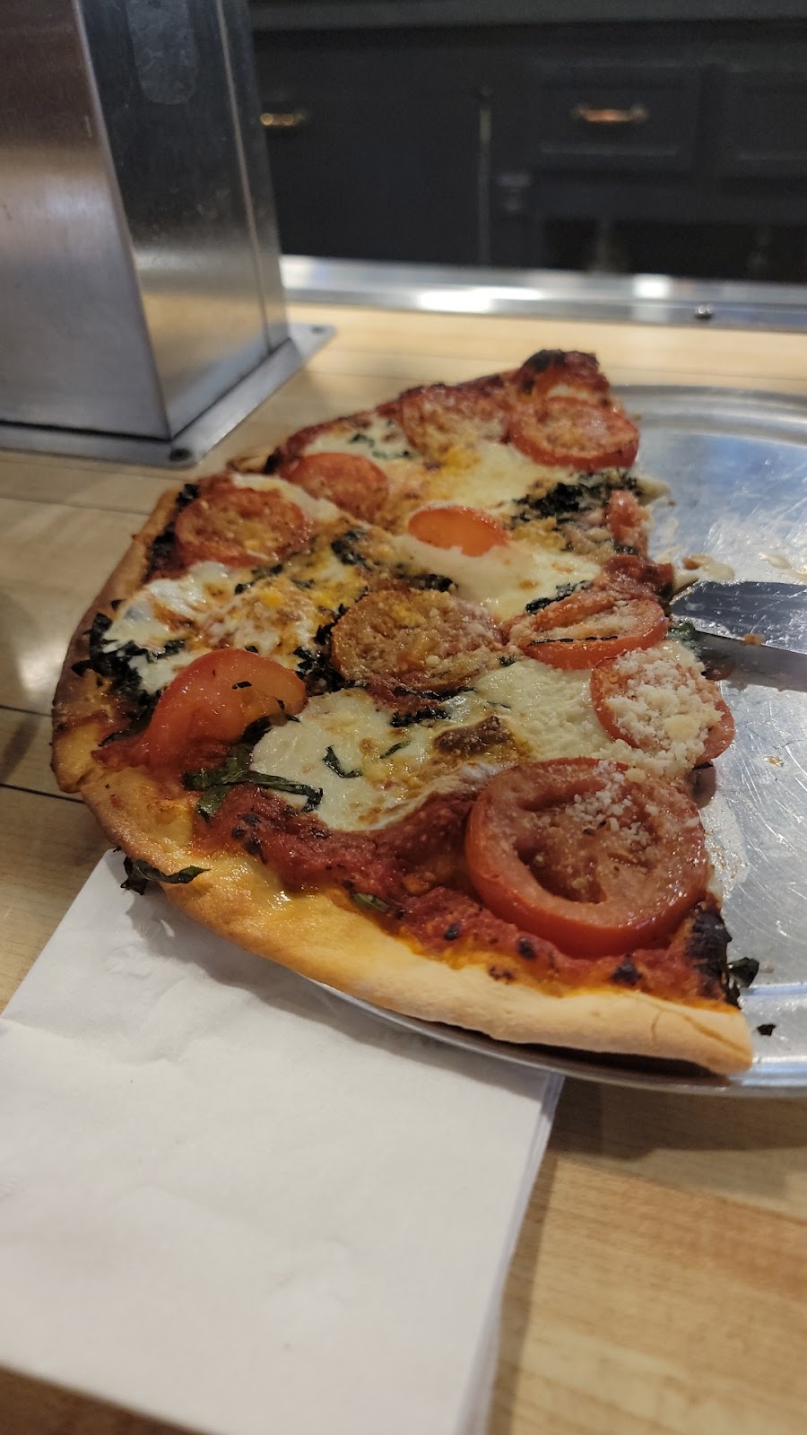 Guss Pizza at the Sports Center | restaurant | 214 E Yakima Ave, Yakima, WA 98901, USA | 5094534647 OR +1 509-453-4647