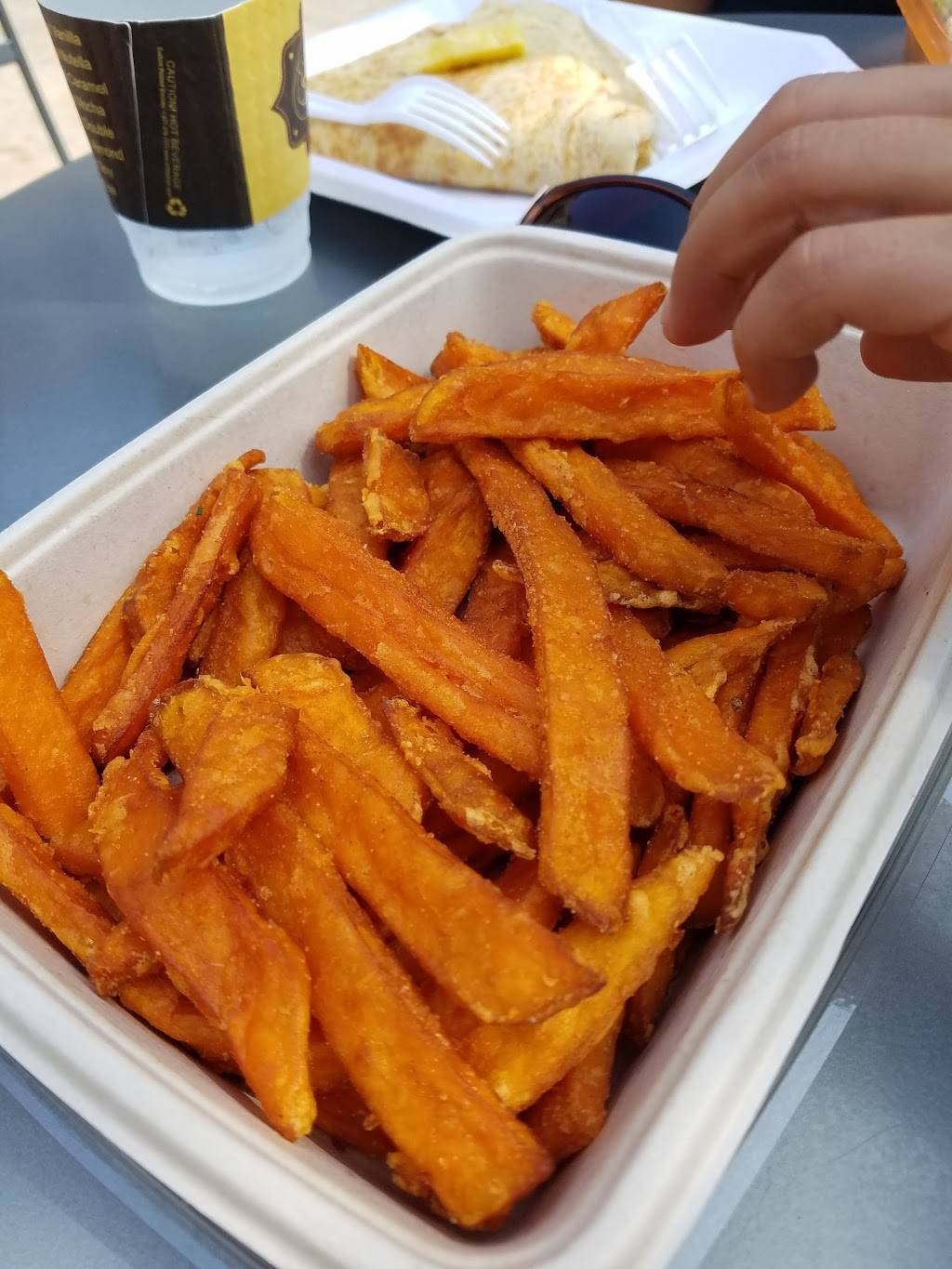 Sweet Beverly | cafe | 240 N Beverly Dr, Beverly Hills, CA 90210, USA | 3108964664 OR +1 310-896-4664