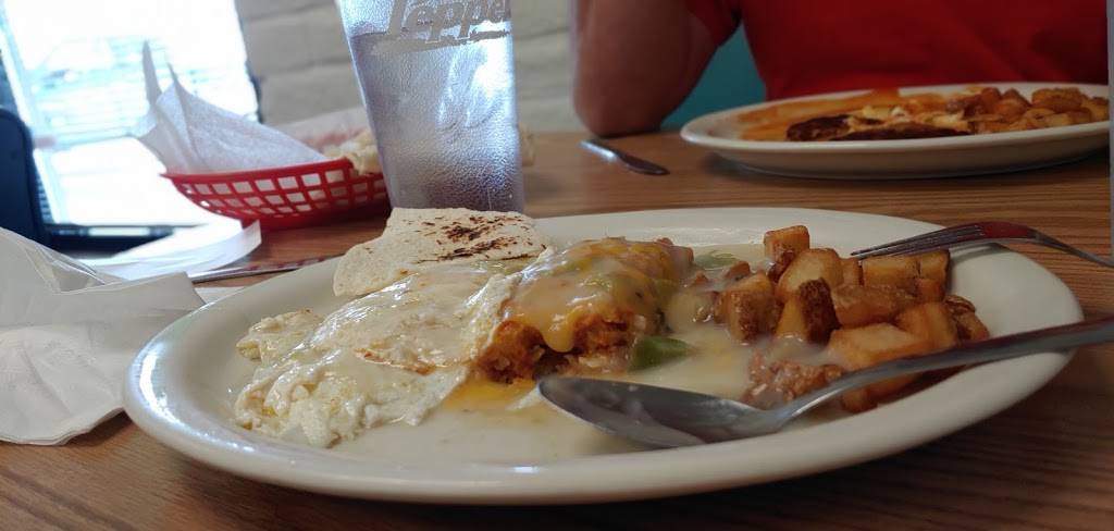 Mariachi Restaurant | restaurant | 2110 Juan Tabo Blvd NE, Albuquerque, NM 87112, USA | 5052755858 OR +1 505-275-5858