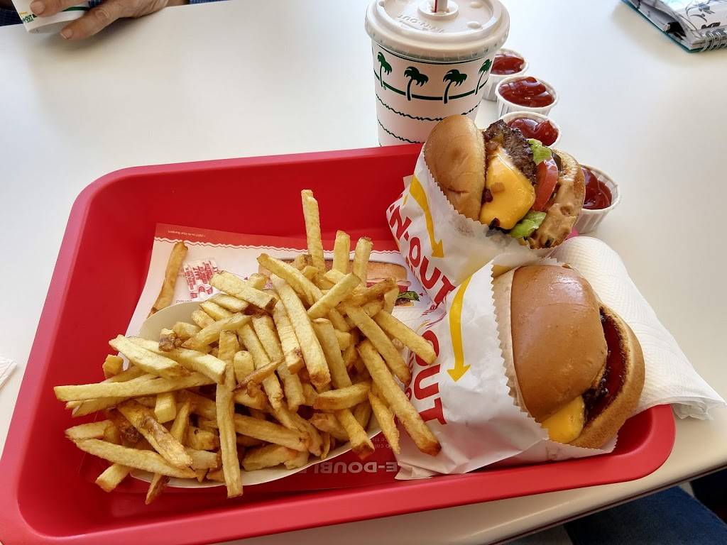 In-N-Out Burger | restaurant | 24445 Crenshaw Blvd, Torrance, CA 90505, USA | 8007861000 OR +1 800-786-1000