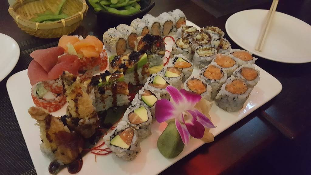 Hazuki Sushi Cuisine | restaurant | 2028, 207 Forest Ave, Glen Cove, NY 11542, USA | 5166092828 OR +1 516-609-2828