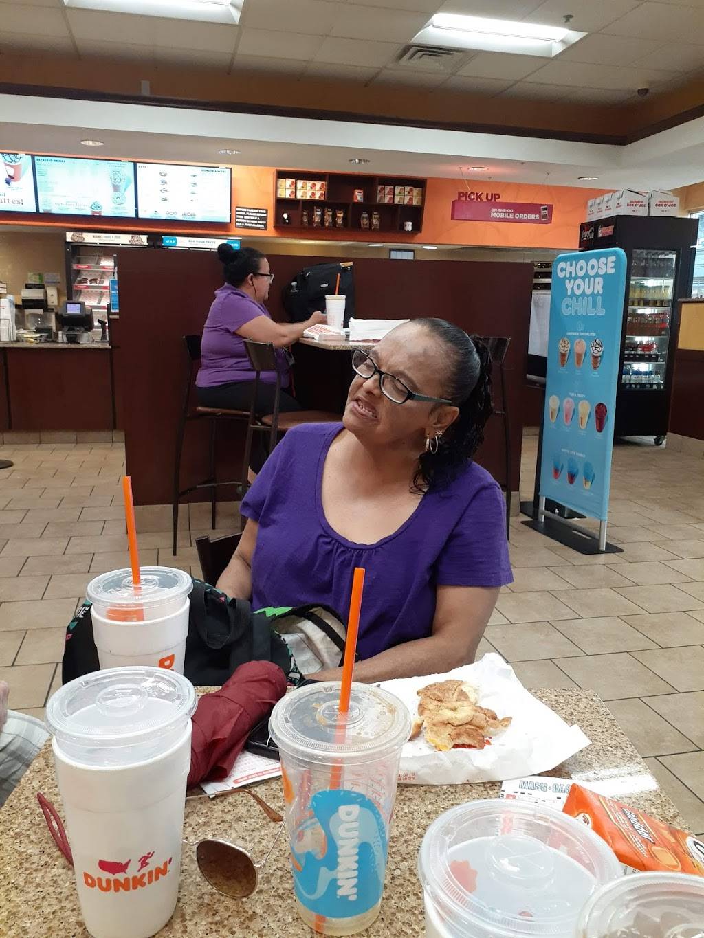 Dunkin | bakery | 235 Washington St, Boston, MA 02108, USA | 6172481987 OR +1 617-248-1987