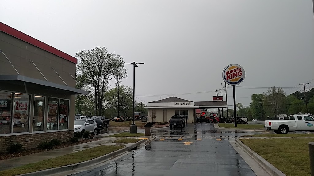 Burger King | restaurant | 1 N Broadview St, Greenbrier, AR 72058, USA | 8334354736 OR +1 833-435-4736
