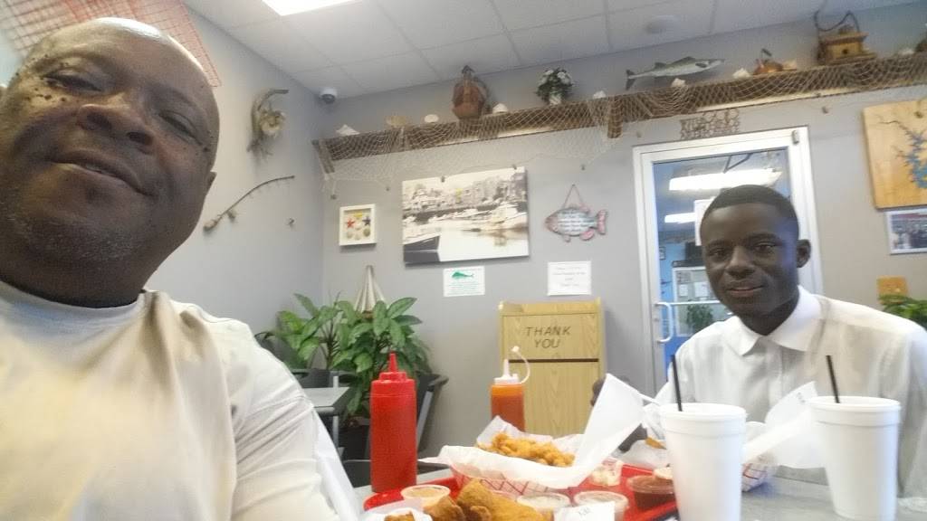 Skinners Seafood To Go | restaurant | 1022 Shelton Ave # E, Statesville, NC 28677, USA | 7048710009 OR +1 704-871-0009