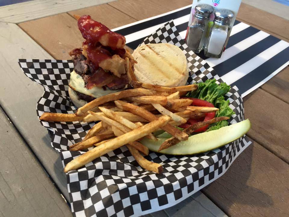 Chases On the River | restaurant | 4380 Carraway Pl, Sanford, FL 32771, USA | 4078784420 OR +1 407-878-4420