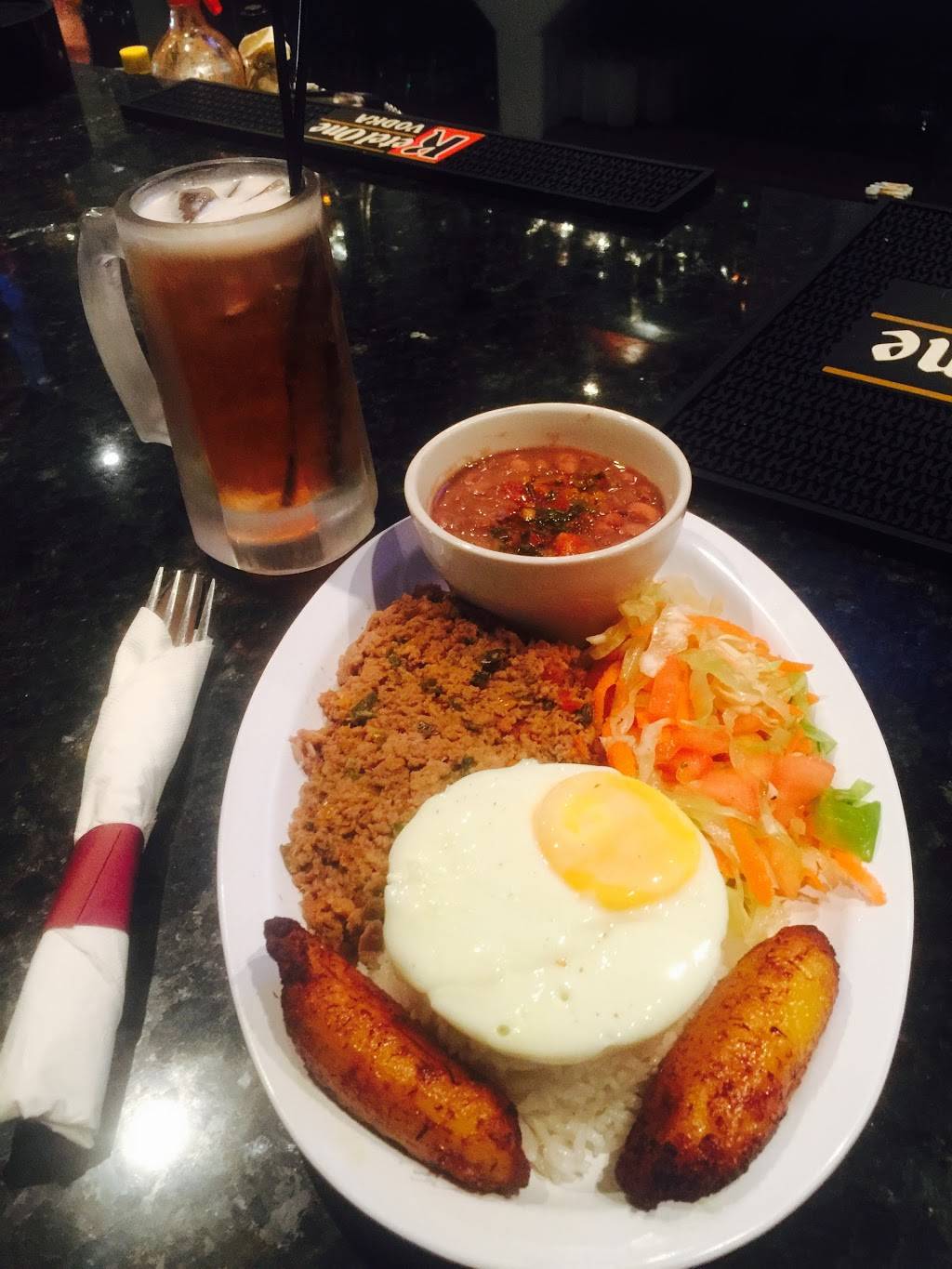 Sandunga Bar & Grill | restaurant | 2619 W Lawrence Ave, Chicago, IL 60625, USA | 7736722979 OR +1 773-672-2979