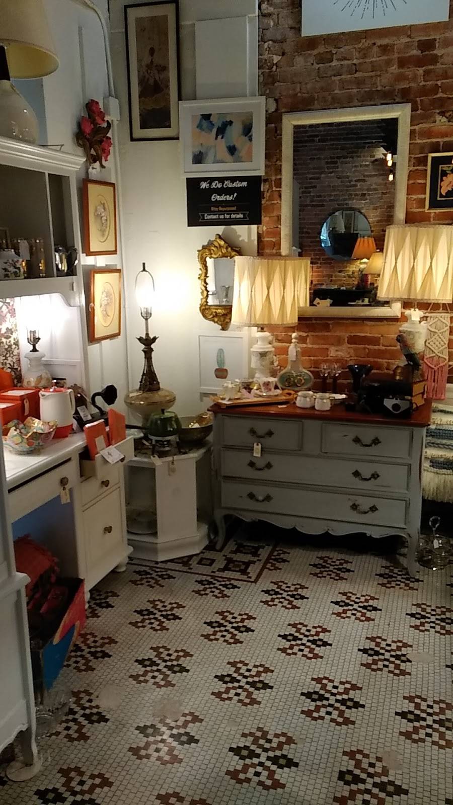 South of New York Market | restaurant | 100 S Woodland Blvd #5420, DeLand, FL 32720, USA | 3862797630 OR +1 386-279-7630