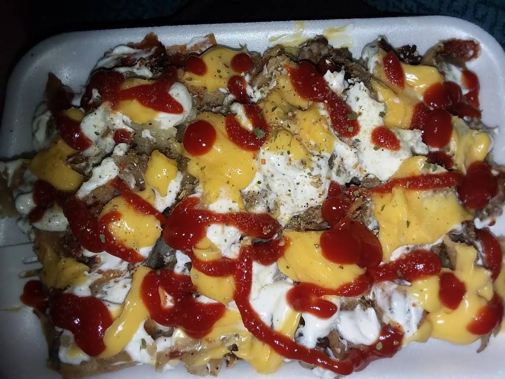 Reynolds Pasty Shop | restaurant | 3525 W Burleigh St, Milwaukee, WI 53210, USA | 4144444490 OR +1 414-444-4490