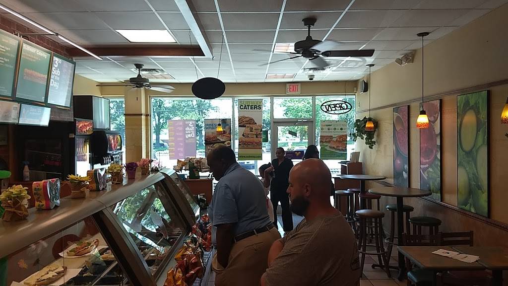 Subway | restaurant | 2535 Hwy 70 SE, Promenade Suite 20, Hickory, NC 28602, USA | 8283245003 OR +1 828-324-5003