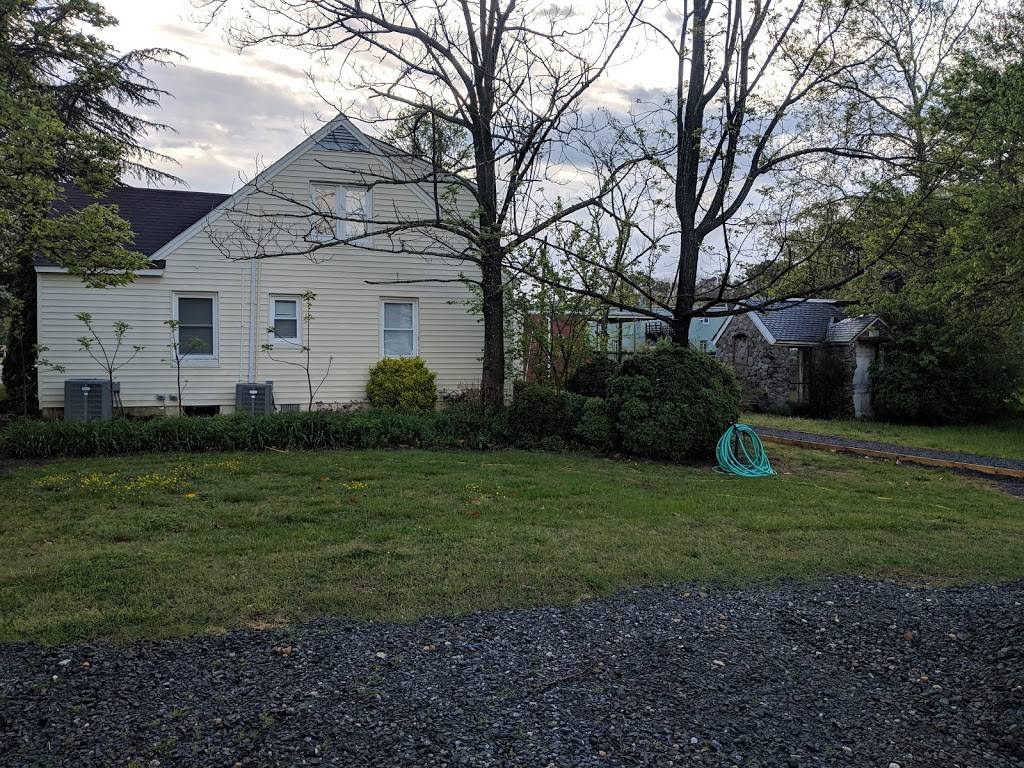 Rices Hotel / Hughletts Tavern | restaurant | 73 Monument Pl, Heathsville, VA 22473, USA | 8045803377 OR +1 804-580-3377