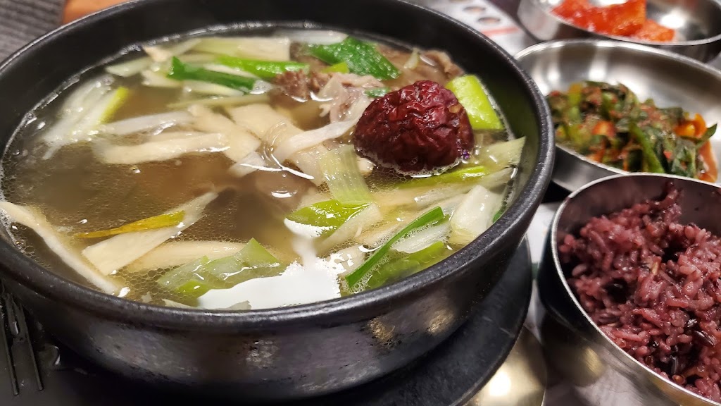 Sun Nong Dan 6th St. | restaurant | 3470 W 6th St #7, Los Angeles, CA 90020, USA | 2133650303 OR +1 213-365-0303