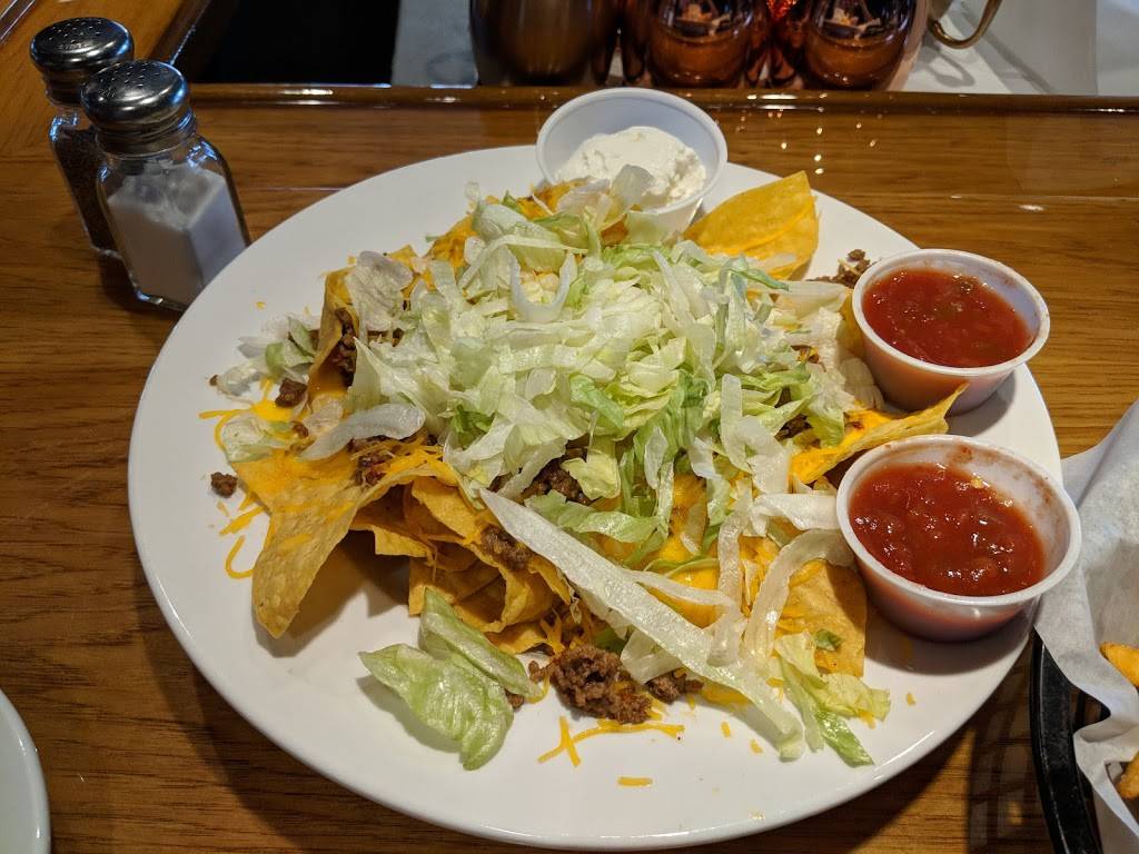 The Trout Club | restaurant | 2250 Horns Hill Rd NE, Newark, OH 43055, USA | 7403662770 OR +1 740-366-2770