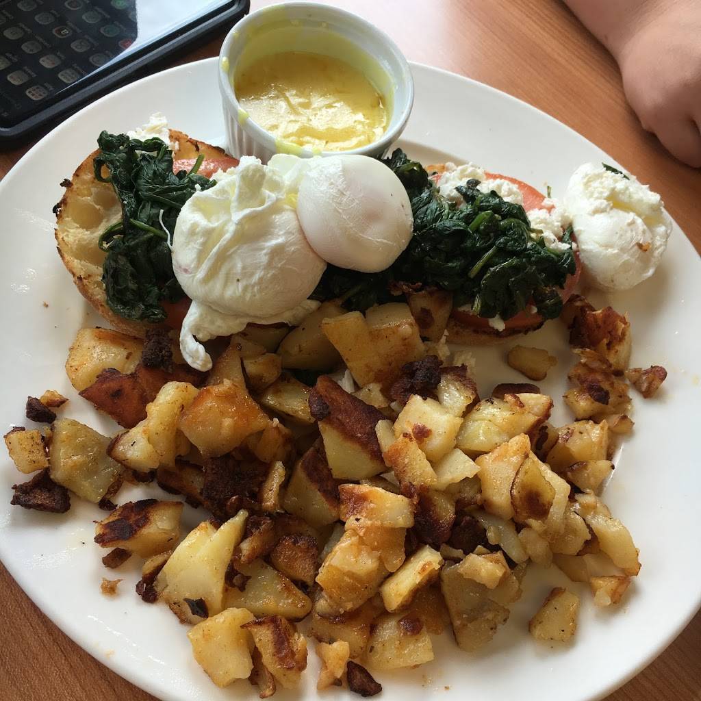 Caledon Family Restaurant | restaurant | 16560 Hurontario St, Caledon Village, ON L7K 1W3, Canada | 5199273514 OR +1 519-927-3514