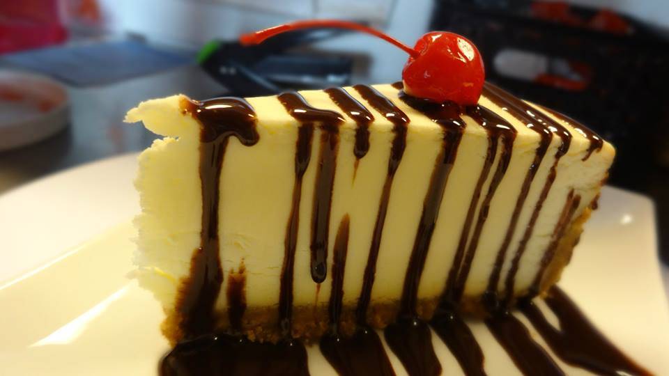 Nalinis Gyros & Burgers | restaurant | 14544 W Center Rd, Omaha, NE 68144, USA | 4023159756 OR +1 402-315-9756