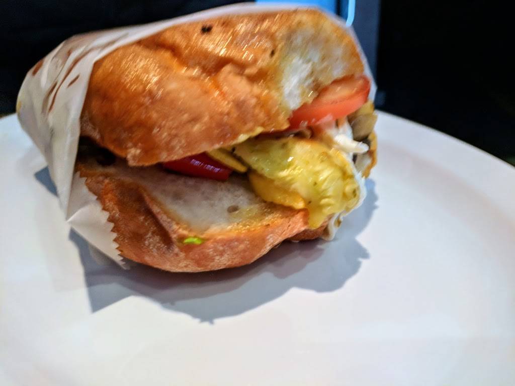 Tenoch Mexican | restaurant | 24 Riverside Ave, Medford, MA 02155, USA | 7813952221 OR +1 781-395-2221