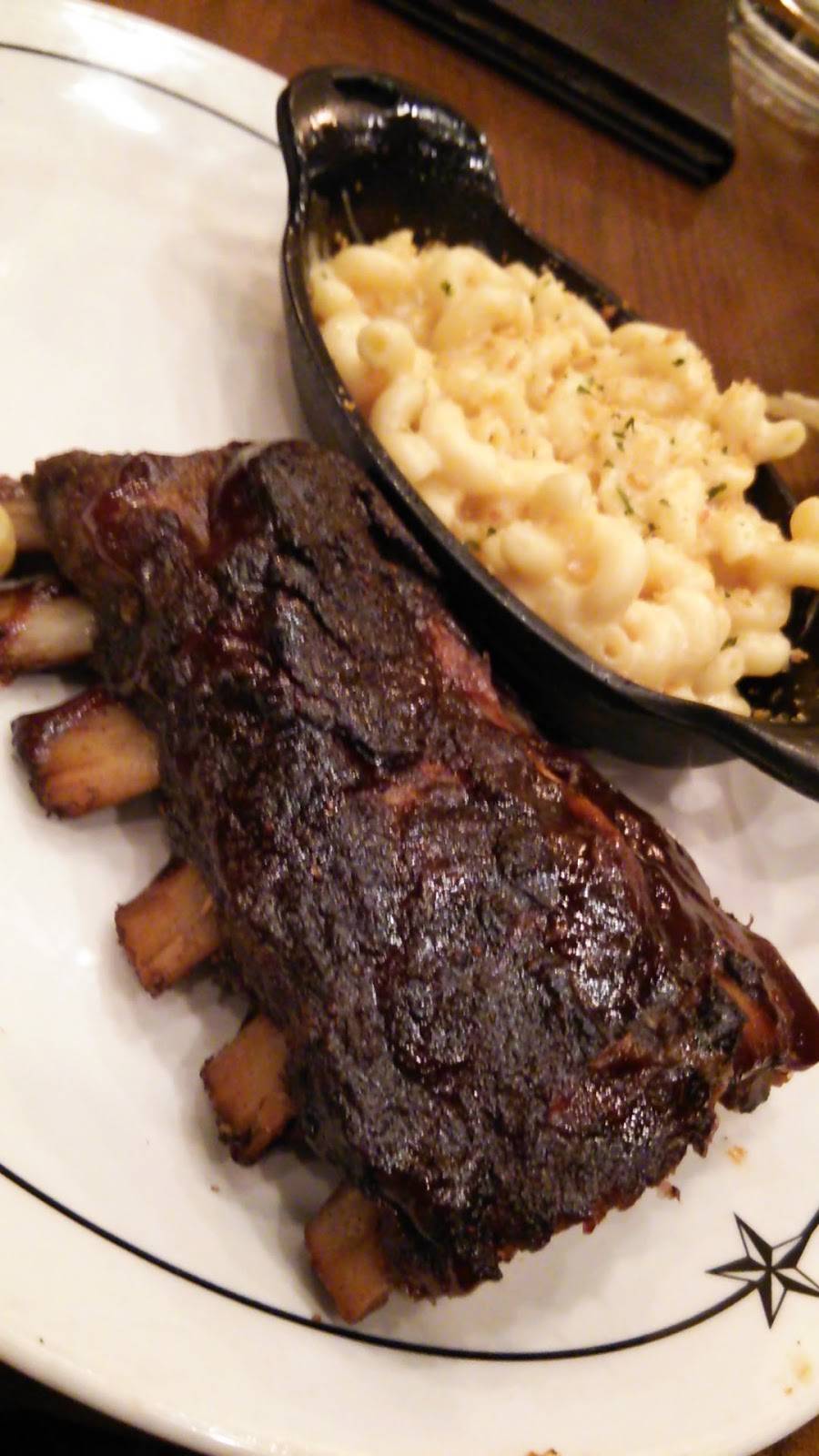 Barcüterie | restaurant | 3950 S Terminal Rd, Houston, TX 77032, USA | 2812333370 OR +1 281-233-3370