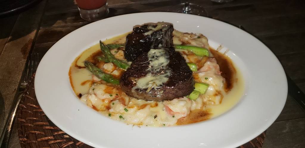 Atria | restaurant | 137 Main St, Edgartown, MA 02539, USA | 5086275850 OR +1 508-627-5850