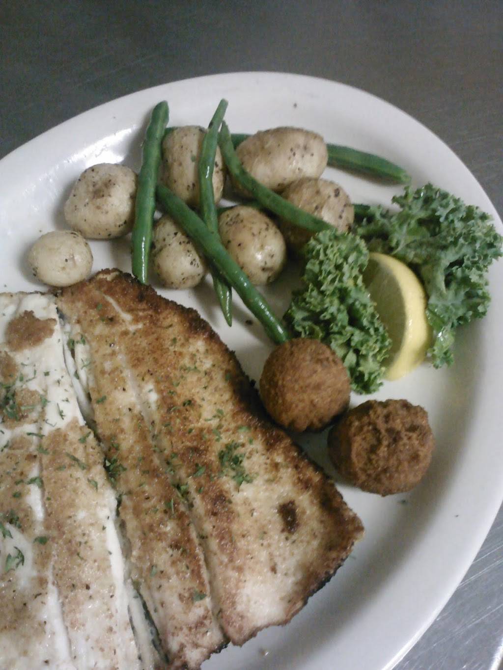 River Point Restaurant | restaurant | 111 Abner Jackson Pkwy, Lake Jackson, TX 77566, USA | 9792997444 OR +1 979-299-7444