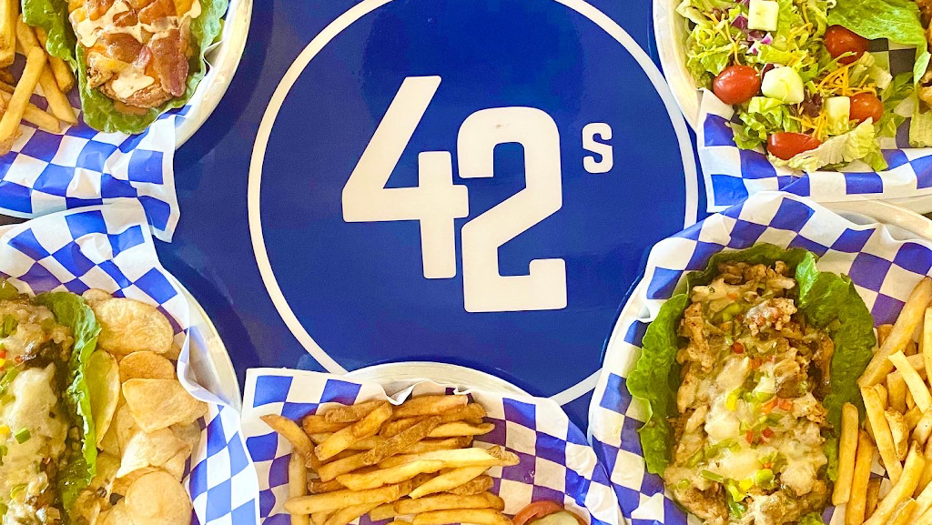 Blue 42s Burger Bar | restaurant | 831 W Union St, Morganton, NC 28655, USA | 8286080835 OR +1 828-608-0835