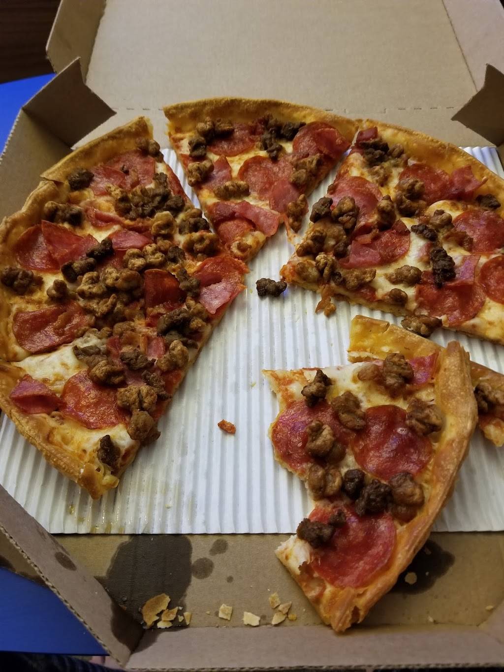 Pizza Hut | meal takeaway | 915 S Main St, Farmville, VA 23901, USA | 4343923253 OR +1 434-392-3253