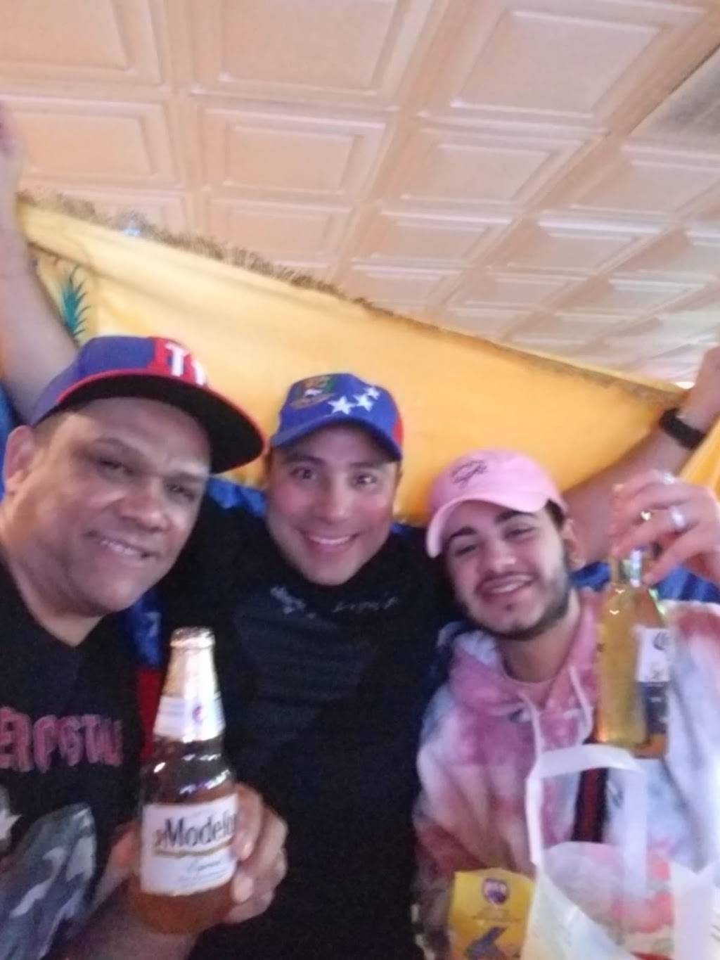 Puerta del Sol | restaurant | 300 N 10th St, Reading, PA 19604, USA | 6103723282 OR +1 610-372-3282