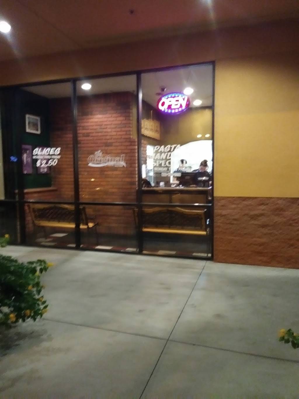 Rosatis Pizza | restaurant | 2040 S Alma School Rd #11, Chandler, AZ 85286, USA | 4808992255 OR +1 480-899-2255