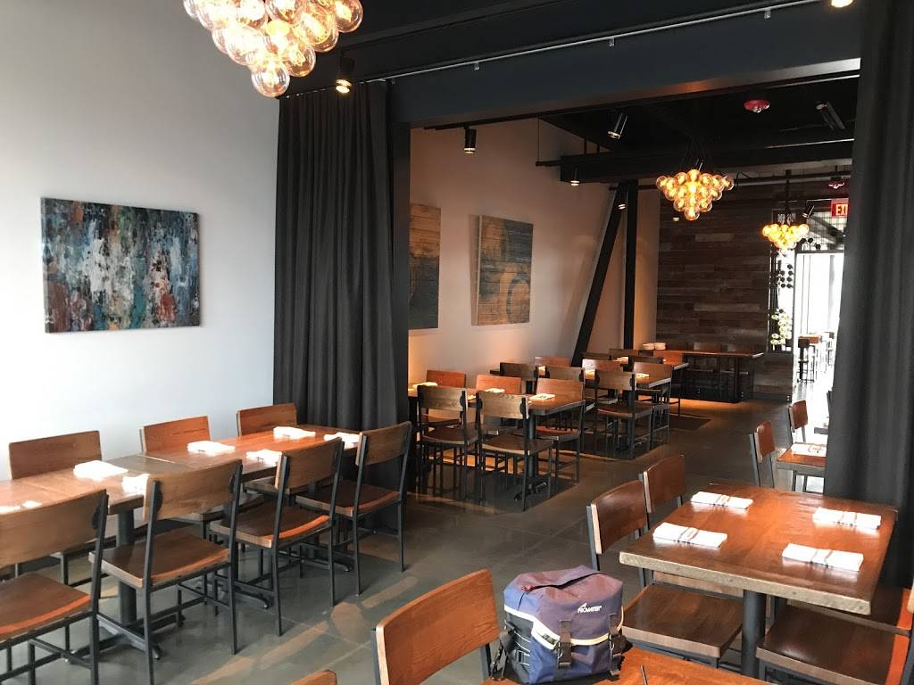 Ollie & Hobbes Craft Kitchen | restaurant | 310 E Gold Coast Rd #101, Papillion, NE 68046, USA | 4028843338 OR +1 402-884-3338