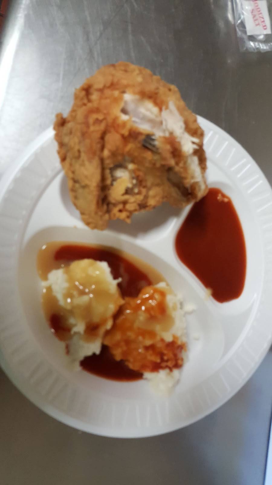 Browns Chicken | restaurant | 3943, 90 E Devon Ave, Elk Grove Village, IL 60007, USA | 8475935230 OR +1 847-593-5230