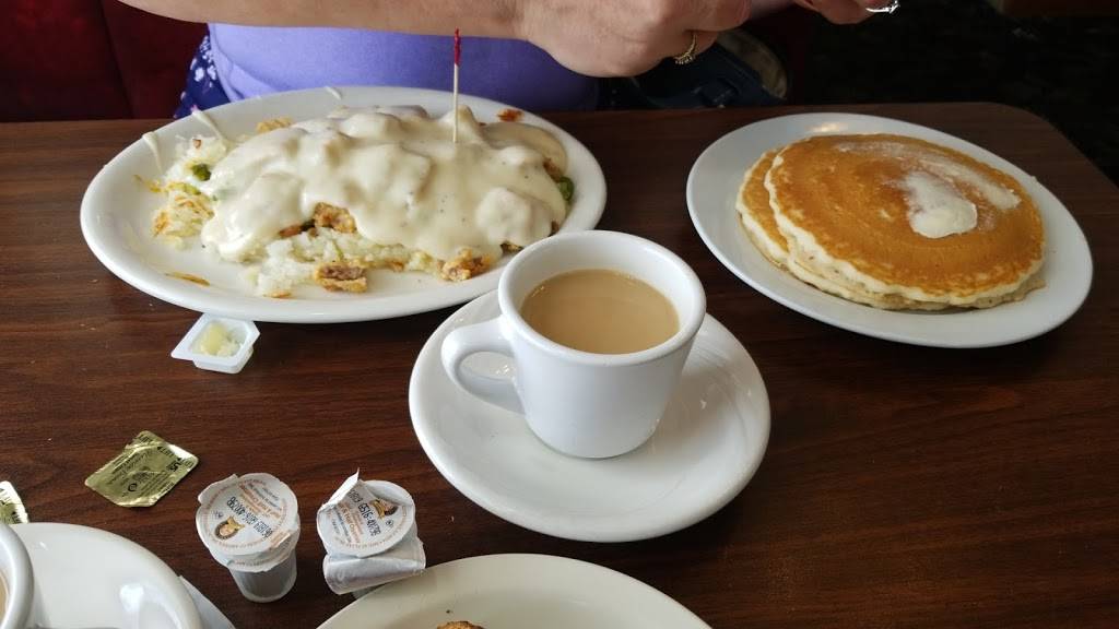 Country Inn | restaurant | 1415 8th Ave, Greeley, CO 80631, USA | 9703538530 OR +1 970-353-8530