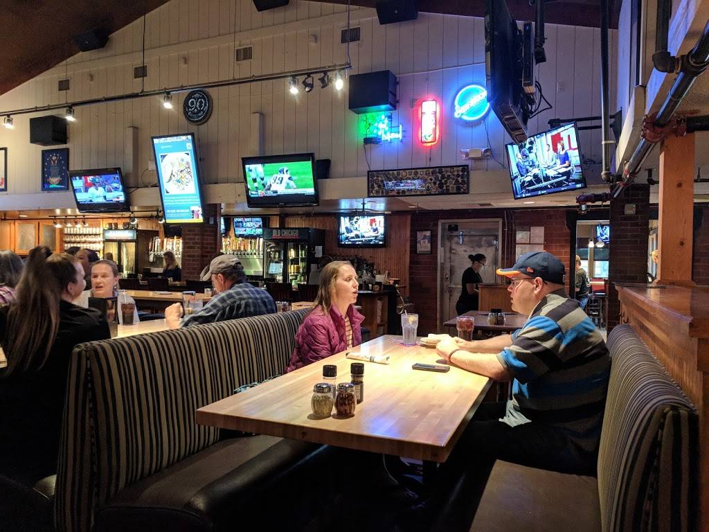 Old Chicago | restaurant | 16990 E Iliff Ave, Aurora, CO 80013, USA | 3033380144 OR +1 303-338-0144