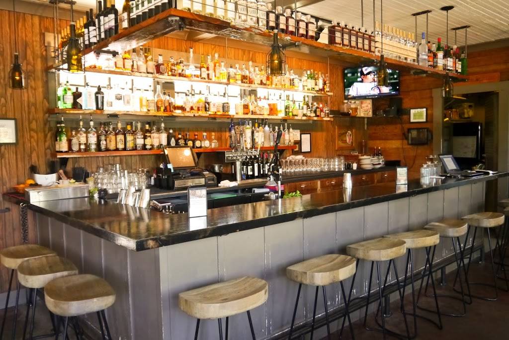 Hollywood Tavern | restaurant | 14501 Redmond-Woodinville Rd NE, Woodinville, WA 98072, USA | 4254817703 OR +1 425-481-7703